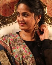 Lingaa Movie Heroine Anushka Shetty Photos