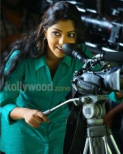 Mallu Babe Amala Paul In Run Baby Run Movie Pictures