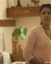 Mallu Babe Amala Paul In Run Baby Run Movie Pictures