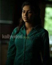 Mallu Babe Amala Paul In Run Baby Run Movie Pictures