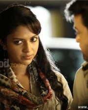 Mallu Babe Amala Paul In Run Baby Run Movie Pictures