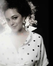 Mallu Beauty Nithya Menen Photos