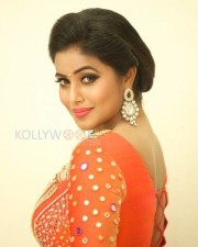 Manal Kayaru Movie Heroine Poorna Photos