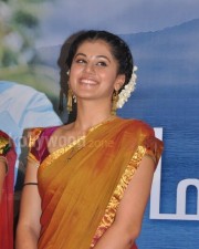 Maranthen Mannithen Heroine Tapsee Pictures