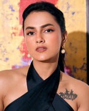 Modern Beauty Shraddha Srinath in a Black Halter Neck Dress Pictures 06