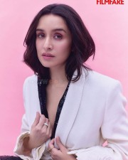 Pretty Bollywood Babe Shraddha Kapoor Filmfare Photoshoot Stills 08