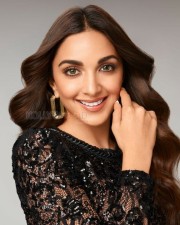 RC15 Heroine Kiara Advani Photos 02