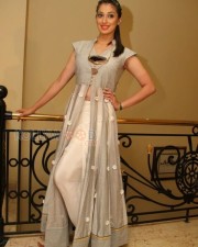 Raai Laxmi At Oru Ticketla Rendu Cinema Press Meet Pictures