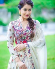 Raashi Khanna Beautiful Photoshoot Pictures