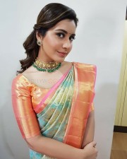 Raashi Khanna Saree Photos