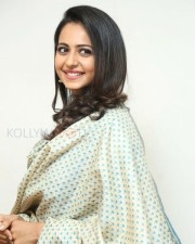 Rakul Preet Singh At Rarandi Veduka Chudam Press Meet Pictures