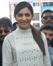 Rakul Preet Singh Bic Lucky Draw At Nellore Pictures