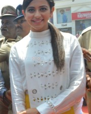 Rakul Preet Singh Bic Lucky Draw At Nellore Pictures