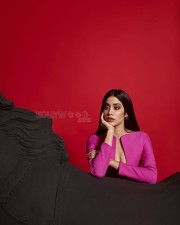 Red Hot Janhvi Kapoor Horse Photoshoot Pictures 04