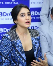 Regina Cassandra At Dr