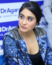 Regina Cassandra At Dr