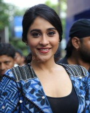 Regina Cassandra At Dr