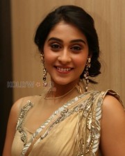 Regina Cassandra Sexy Pics