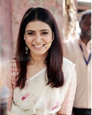 Samantha At Vegetable Stall Photos