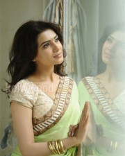 Samantha Sexy In Saree Pictures