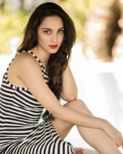 Satyaprem Ki Katha Actress Kiara Advani Stylish Pictures 04