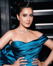 Sensual Raashi Khanna in a Blue Gown at IIFA Awards 2024 Photos 03