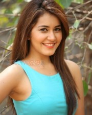 Sexy Actress Model Rashi Khanna Photos