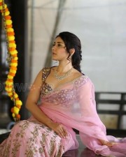 Sexy And Beautiful Raashi Khanna Saree Pictures