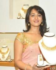 Sexy Anushka At Mbs Jewellers Photos