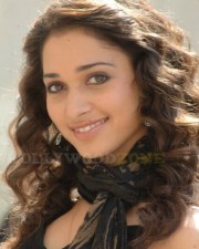 Sexy Cute Tamanna Stills