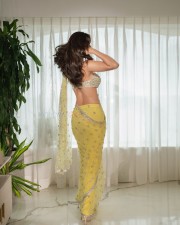 Sexy Disha Patani Cleavage in a Silver Bralette and Yellow Saree Photos 01