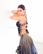 Sexy Kriti Sanon in a Stunning Black Lehenga Set for Diwali Photos 04