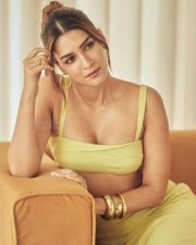 Sexy Kriti Sanon in a Tight Lime Green Dress Photo 01