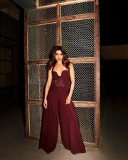 Sexy Samantha Ruth Prabhu in a Wine Coloured Bustier Top With High Waist Baggy Pants Photos 01