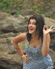 Sexy Tapsee In Vanthaan Ventraan Movie Pictures