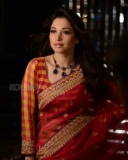 Sexy White Beauty Tamanna Photos