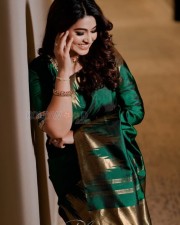 Smile Queen Sneha in a Green Silk Saree Photos 05