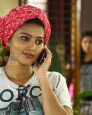 Sneha In Un Samayal Arayil Movie Photos