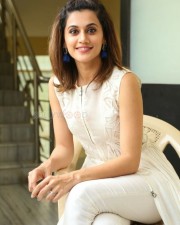 South Indian Beauty Tapsee Pannu Interview Pictures