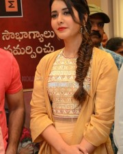 Srinivasa Kalyanam Actress Raashi Khanna At Klm Fashion Mall Photos