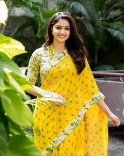 Stunning Actress Keerthi Suresh Photos