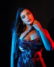 Stunning Aishwarya Rajesh Latest Glamour Photoshoot Pictures 02