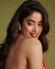 Stunning Janhvi Kapoor in a Red Figure Hugging Gown Photos 03