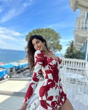 Stunning Janhvi Kapoor in a Red and White Mini Dress with a Bustier Neckline Photos 02