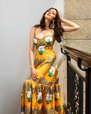 Stunningly Sexy Kajal Aggarwal in a Yellow Maxi Dress Pictures 01
