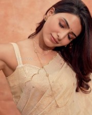 Stylish Samantha in Cotton Saree Photoshoot Stills 03