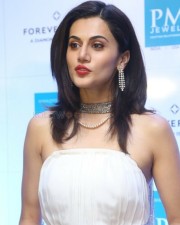 Taapsee Pannu Launches Forevermark Diamond Collection Photos