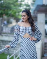 Tamil Actress Catherine Tresa New Photos