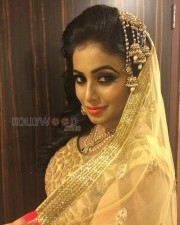 Tamil Actress Poorna Sexy Pics