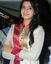 Tamil Actress Samantha Sexy Stills